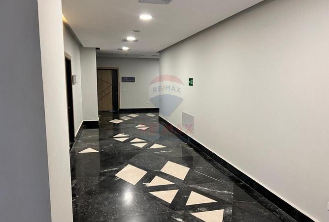 70094476 - صورة العقار 3