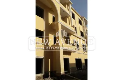 فيلا - 8 غرف نوم - 8 حمامات للبيع في غرب الجولف - كمبوندات القطامية - القطامية - مدينة القاهرة الجديدة - القاهرة