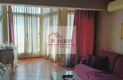 Apartment - 3 Bedrooms - 2 Bathrooms for rent in Nile St. - Dokki - Giza