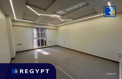 Office Space - Studio - 4 for rent in Street 104 - Hadayek El Maadi - Hay El Maadi - Cairo