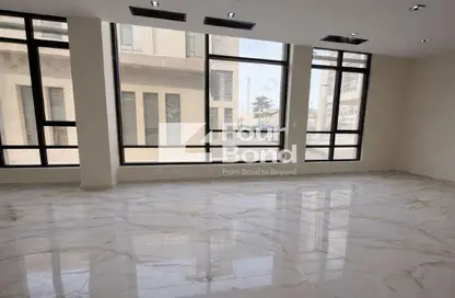 مساحات مكتبية - استوديو - 1 حمام للايجار في ديستريكت 5 - كمبوندات التجمع الخامس - التجمع الخامس - مدينة القاهرة الجديدة - القاهرة