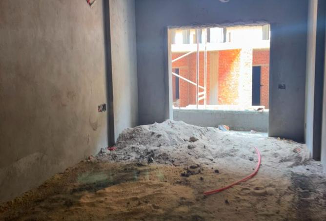 98006738 - Property Image 2