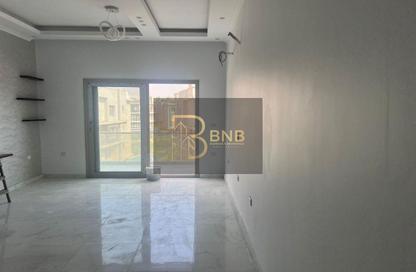 (بنتهاوس  (روف - 3 غرف نوم - 2 حمامات للايجار في جاليريا  مون فالى - المستثمرين الجنوبية - مدينة القاهرة الجديدة - القاهرة