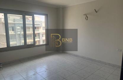 (بنتهاوس  (روف - 3 غرف نوم - 2 حمامات للايجار في جاليريا  مون فالى - المستثمرين الجنوبية - مدينة القاهرة الجديدة - القاهرة