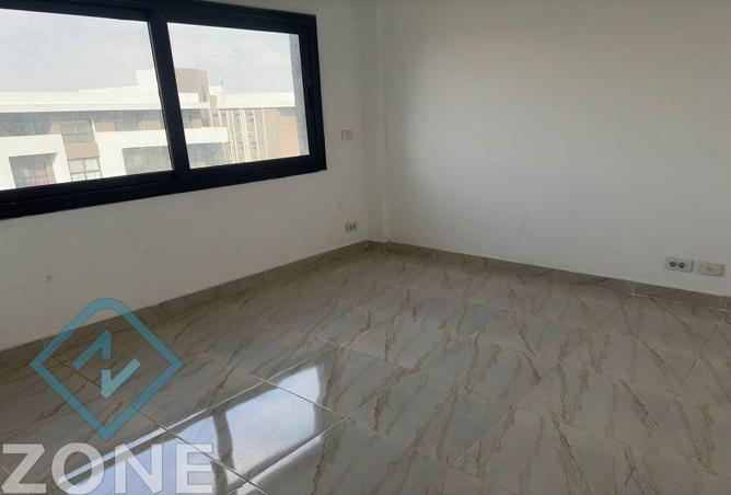 8702074 - Property Image 3