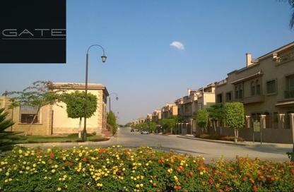 Villa - 6 Bedrooms - 7 Bathrooms for sale in Rayhana Compound - Al Wahat Road - 6 October City - Giza