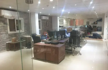 مساحات مكتبية - 7 غرف نوم - 3 حمامات للايجار في الشطر العاشر - زهراء المعادي - حي المعادي - القاهرة