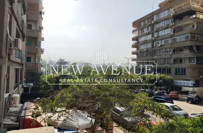 Office Space - 4 Bedrooms - 3 Bathrooms for rent in Dr Hassan Al Sherif St. - 8th Zone - Nasr City - Cairo