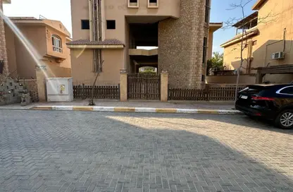 فيلا - 4 غرف نوم - 4 حمامات للبيع في ريفير وواك - المستثمرين الشمالية - مدينة القاهرة الجديدة - القاهرة