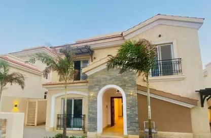 Villa - 5 Bedrooms - 7 Bathrooms for sale in Grand Heights - Northern Expansions - 6 October City - Giza