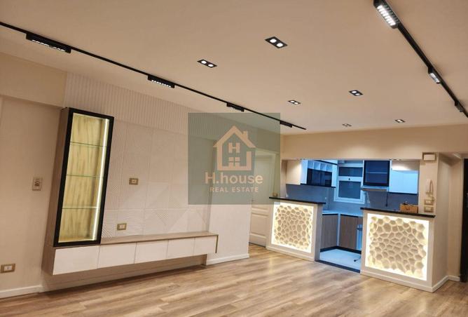 2OlzQylpadc - Property Image 2