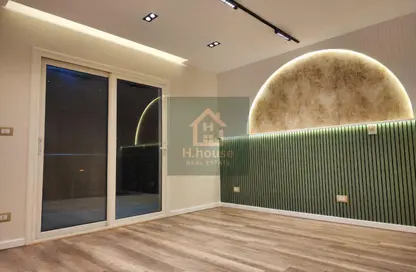 Apartment - 2 Bedrooms - 2 Bathrooms for sale in El Rehab Extension - Al Rehab - New Cairo City - Cairo