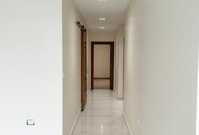 70370750 - صورة العقار 2