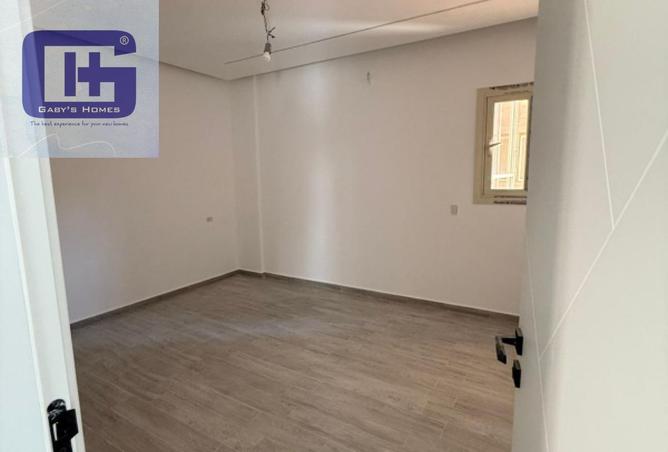 57484317 - Property Image 3