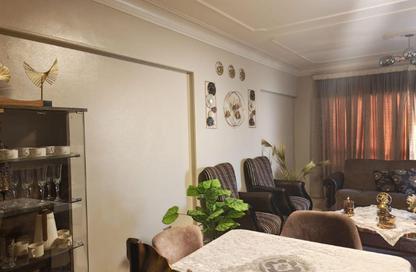 Apartment - 3 Bedrooms - 2 Bathrooms for sale in Dr Mahmoud Fathy St. - 10th Zone - Nasr City - Cairo