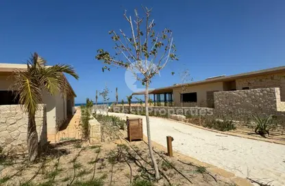 منزل مزدوج - 3 غرف نوم - 4 حمامات للبيع في سيزر - راس الحكمة - الساحل الشمالي