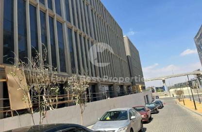 مساحات مكتبية - استوديو - 1 حمام للبيع في وان ناينتي مول - شارع التسعين الجنوبي - التجمع الخامس - مدينة القاهرة الجديدة - القاهرة