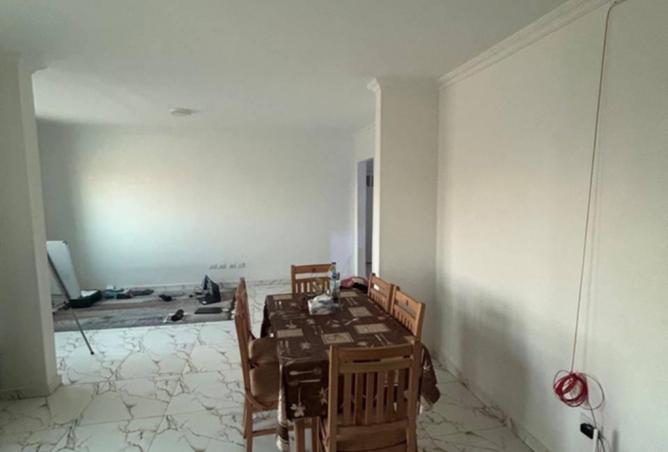 106848117 - Property Main Image