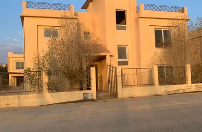 فيلا - 4 غرف نوم - 5 حمامات للبيع في جولف السليمانية - طريق مصر اسكندرية الصحراوي - مدينة 6 أكتوبر - الجيزة