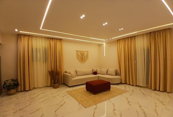 8710606 - Property Image 3