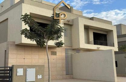 Villa - 5 Bedrooms - 6 Bathrooms for sale in The Crown - Cairo Alexandria Desert Road - 6 October City - Giza