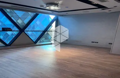 عيادة - 5 غرف نوم - 2 حمامات للايجار في كايرو بزنس بلازا - شارع التسعين الشمالي - التجمع الخامس - مدينة القاهرة الجديدة - القاهرة