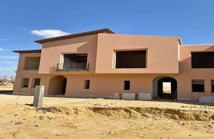 فيلا - 4 غرف نوم - 5 حمامات للبيع في فيلدج ويست - كمبوندات الشيخ زايد - الشيخ زايد - الجيزة