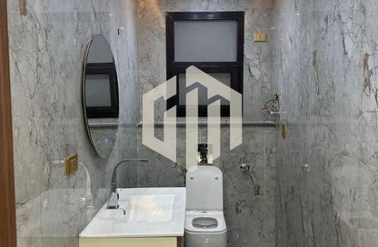 Apartment - 2 Bedrooms - 2 Bathrooms for sale in Eastown - 5th Settlement Compounds - The 5th Settlement - New Cairo City - Cairo