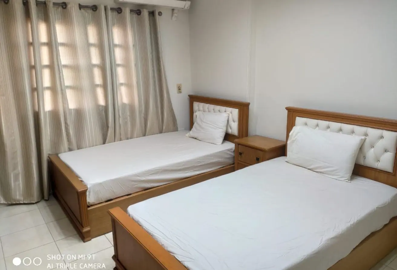 120881628 - Property Main Image