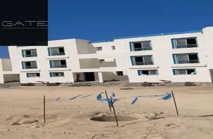 Chalet - 2 Bedrooms - 2 Bathrooms for sale in Mountain View - Ras Al Hekma - North Coast