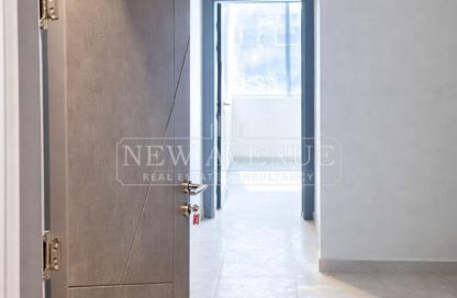 Clinic - Studio - 1 Bathroom for sale in Fatma Al Sharbatly Mosque - District 3 - The 5th Settlement - New Cairo City - Cairo Clinic - Studio - 1 Bathroom for sale in Fatma Al Sharbatly Mosque - District 3 - The 5th Settlement - New Cairo City - Cairo