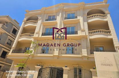 Apartment - 3 Bedrooms - 3 Bathrooms for sale in Beit Alwatan - 6 October Compounds - 6 October City - Giza