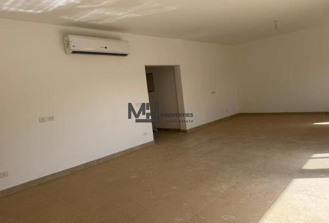 82611589 - صورة العقار 2