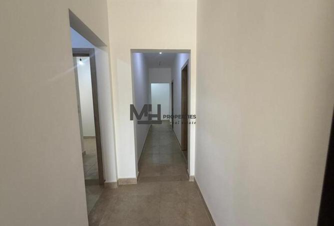 82611589 - صورة العقار 3
