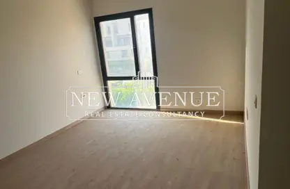 فيلا - 3 غرف نوم - 4 حمامات للبيع في كمبوند البروج - كمبوندات الشروق - مدينة الشروق - القاهرة