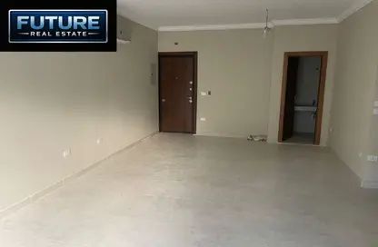 (بنتهاوس  (روف - 3 غرف نوم - 2 حمامات للايجار في باتيو كازا - الباتيو - كمبوندات الشروق - مدينة الشروق - القاهرة