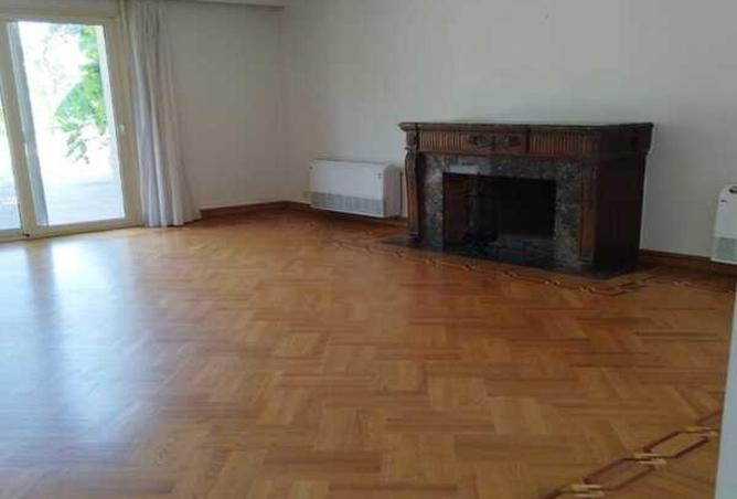 8715471 - Property Image 2