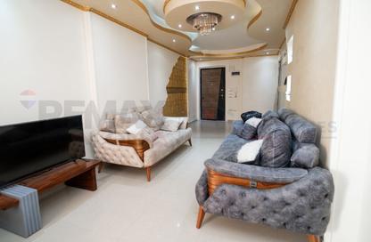 Apartment - 3 - 2 for sale in Camp Chezar - Hay Wasat - Alexandria