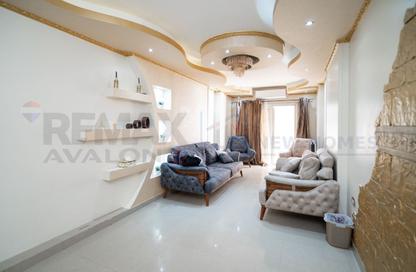 Apartment - 3 - 2 for sale in Camp Chezar - Hay Wasat - Alexandria