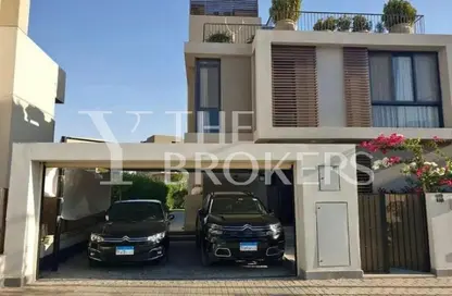 Townhouse - 4 Bedrooms - 4 Bathrooms for sale in Sodic East - 6th District - New Heliopolis - Cairo