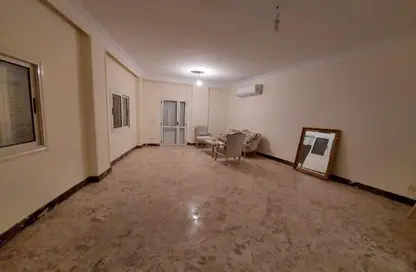 شقة - 3 غرف نوم - 3 حمامات للبيع في الجومان - الحي السابع - الشيخ زايد - الجيزة