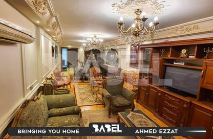 شقة - 3 غرف نوم - 2 حمامات للبيع في سموحة - حي شرق - الاسكندرية