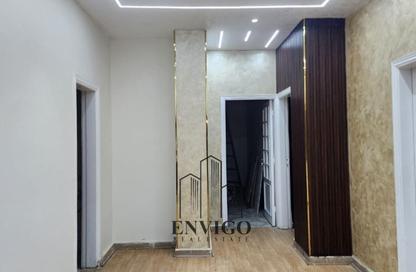 Apartment - 3 Bedrooms - 1 Bathroom for sale in Abbas Zazoa St. - 7th District - Nasr City - Cairo