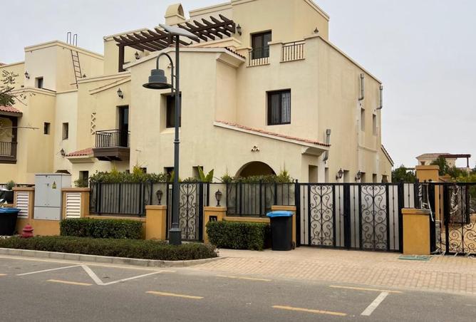 99393969 - Property Image 2