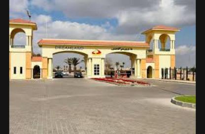 Apartment - 3 Bedrooms - 3 Bathrooms for sale in Dream Land St. - Dream Land - Al Wahat Road - 6 October City - Giza