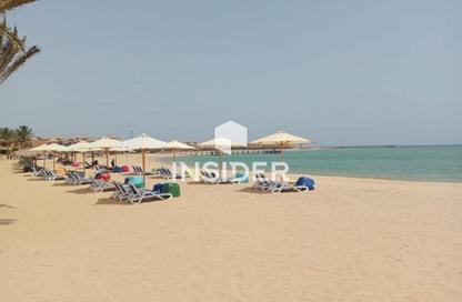 فيلا - 3 - 3 للبيع في سول الساحل الشمال - قسم الضبعة - الساحل الشمالي