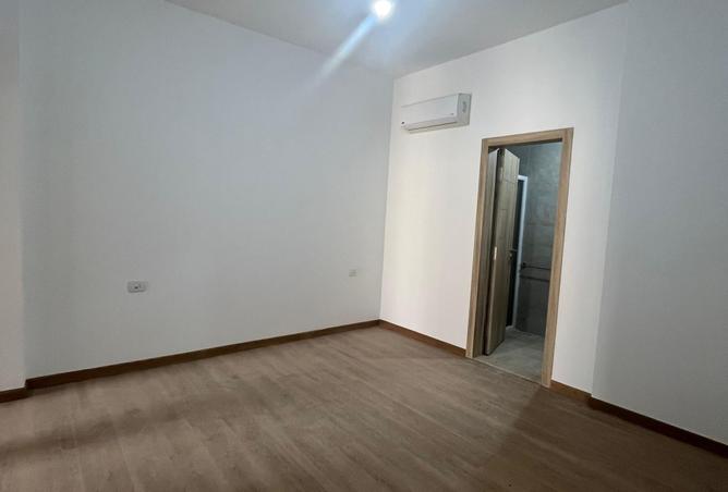 98828326 - Property Main Image