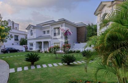 Villa - 3 Bedrooms - 4 Bathrooms for sale in Mountain View 1.1 - 5th Settlement Compounds - The 5th Settlement - New Cairo City - Cairo