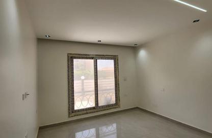 Apartment - 3 Bedrooms - 2 Bathrooms for sale in Al Khamayel city - Sheikh Zayed Compounds - Sheikh Zayed City - Giza