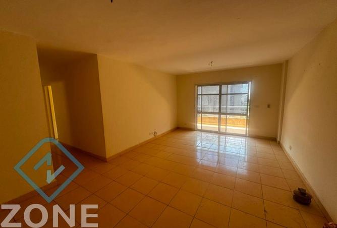99118619 - Property Image 3